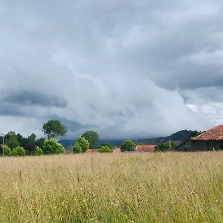 Casa Druna Lee ; Casa En El Campo * Santa Gadea
